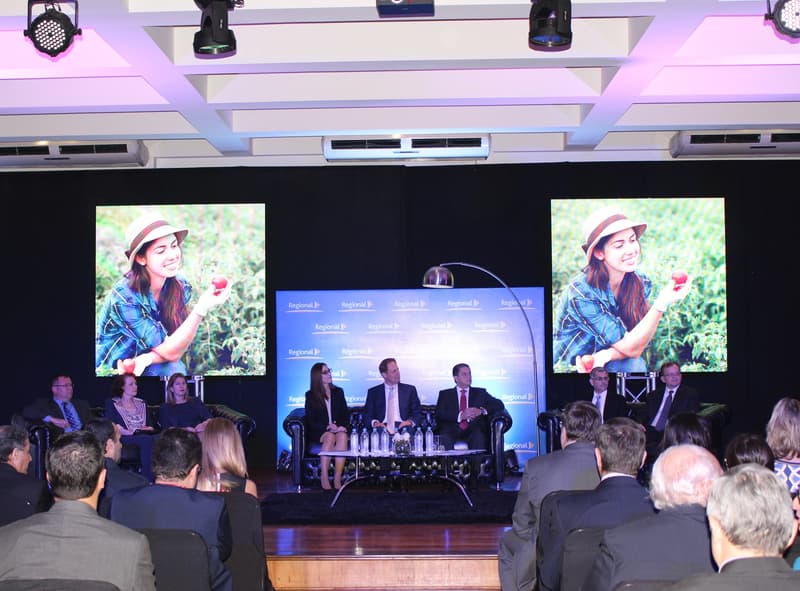 Banco regional presenta guía agrícola para financiación de proyectos