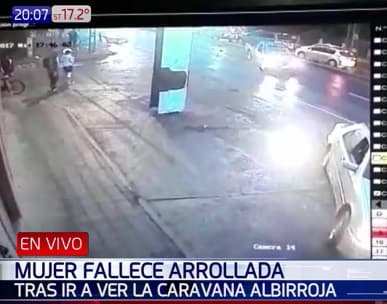 Mujer falleció arrollada sobre Acceso Sur