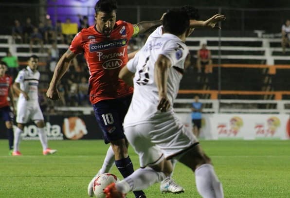 General se frena ante Nacional