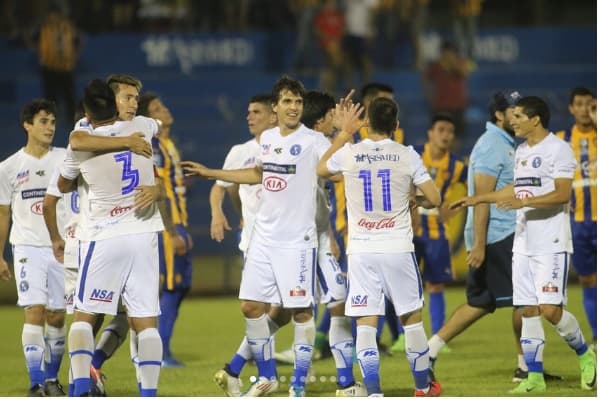 Sol goza de su primera victoria en el campeonato