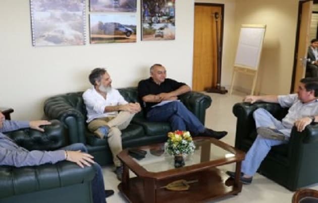 Leo Rubín pide respaldo a Blas Llano