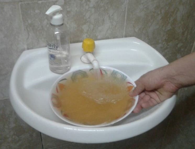 Usuarios de Luque siguen con provisión de agua turbia