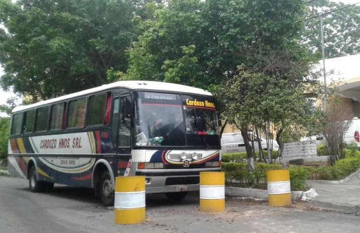 Barras bravas son trasladados a Emboscada