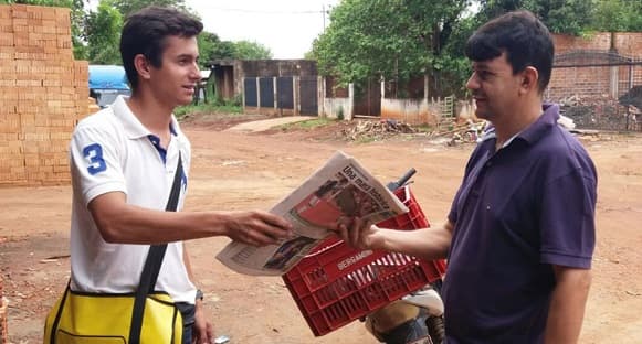 Ejemplo de superación: El canillita que será odontólogo