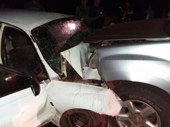 Dos muertos en choque frontal