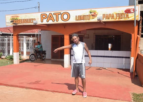 Asaltan hamburguesería ubicada frente a una comisaría