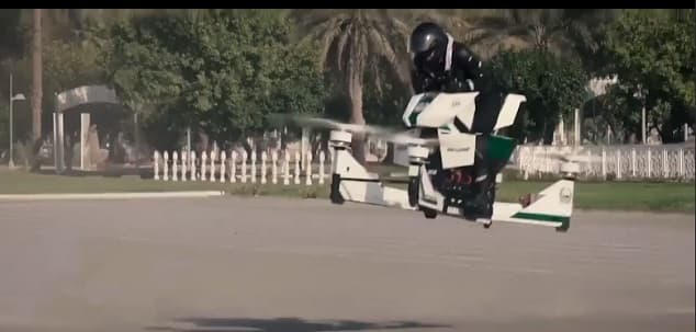 Dubai  ya cuenta con patrullas voladoras