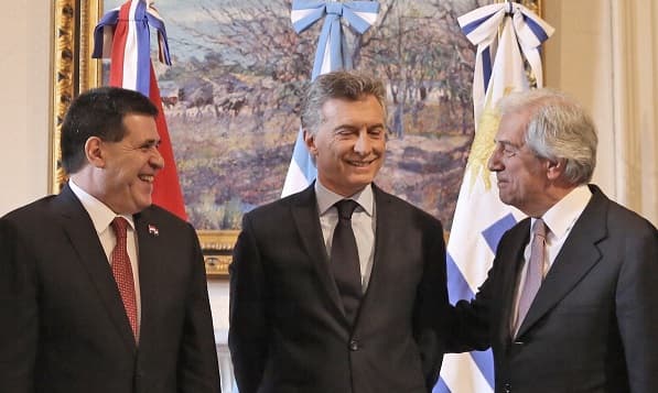 Hay acuerdo para buscar organizar el Mundial 2030