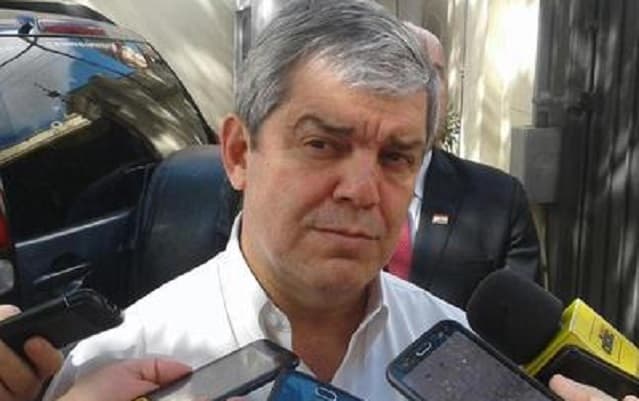 Riera quemaría libros sobre ideología de género