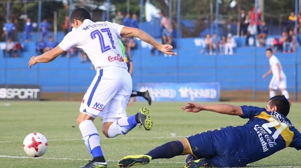 Sol triunfa en su casa y sale de la cola