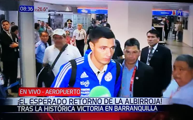 Multitudinario recibimiento a la Albirroja