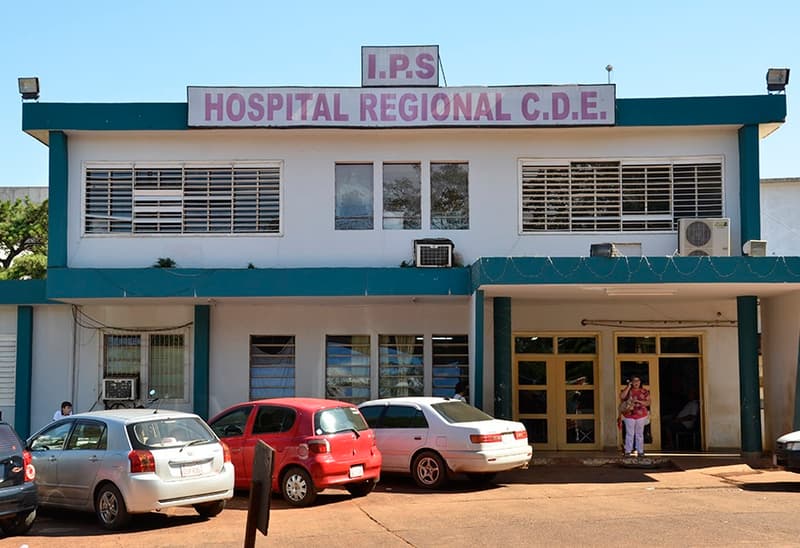 Esperaron desde las 3:00 pero el médico nunca llegó