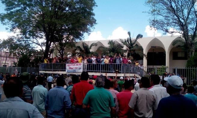 Funcionarios cobrarán salarios atrasados