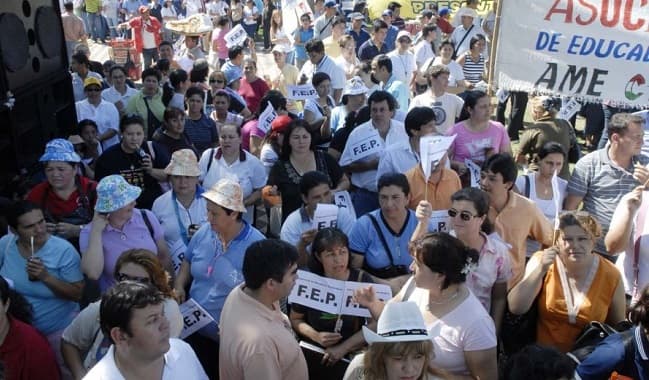 Rechazan pedido de aumento salarial del 8% para docentes