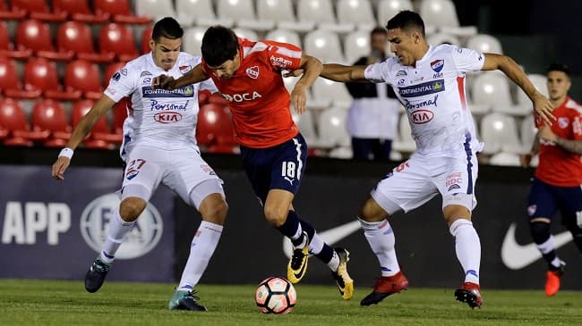 Nacional visita a Independiente y busca un milagro
