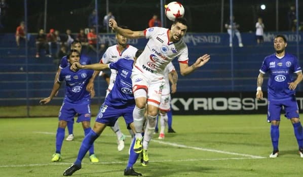 Sol remonta y triunfa