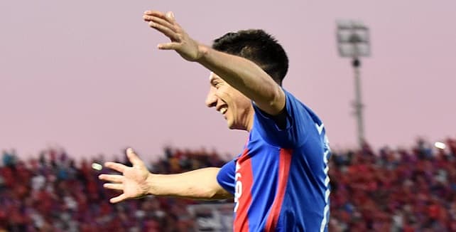 Cerro Porteño golea y está cerca de ser campeón