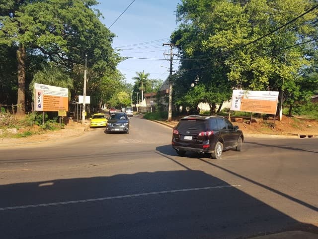 Acceso a nueva avenida no tiene señalización