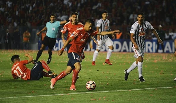 Libertad cae en Argentina y queda al margen de la Sudamericana