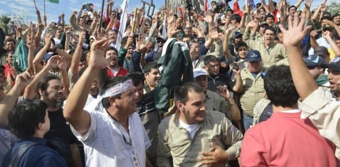 Sitrande retira su apoyo a Peña