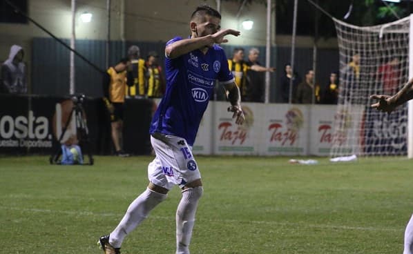 Sol derrota a Guaraní y lo deja casi al margen de la lucha