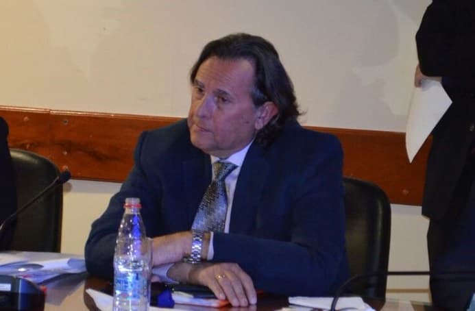 José Ortiz reconoce contrabando de cigarrillos al Brasil