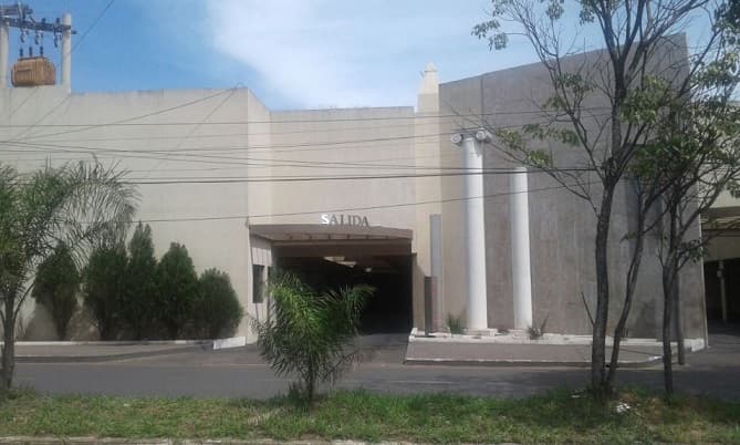 Mujer desmiente violación de niño en motel