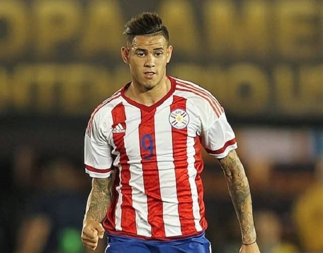 A Simeone le interesa Sanabria, según medio italiano
