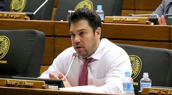 Tuma anuncia apoyo a Marito