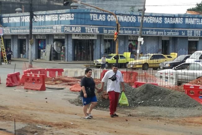 Ventas caen hasta el 70% en zona de obras del metrobús