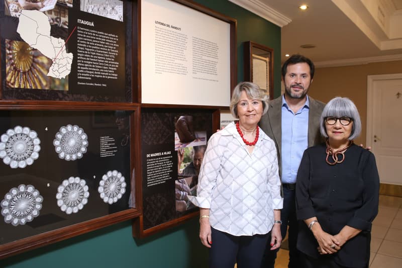 Muestra permanente de ñandutí en el Hotel Villa Morra Suites