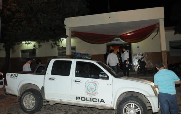 Mujer salva a su hija de ser baleada