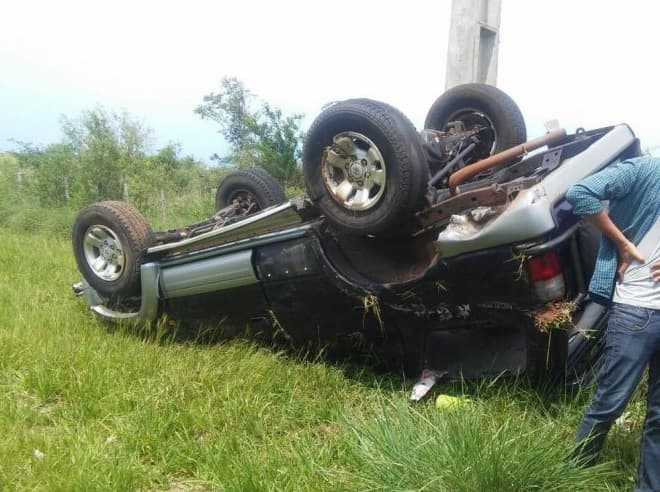 Hombre que trasladaba a votantes muere en accidente