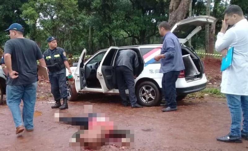 Asesinan a una mujer con una enorme piedra