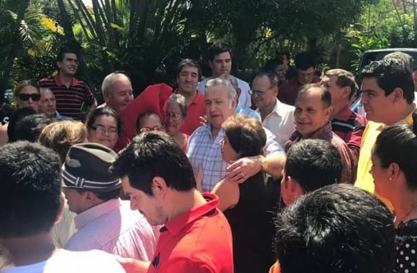 Veneran a González Daher al son de “El Rey”