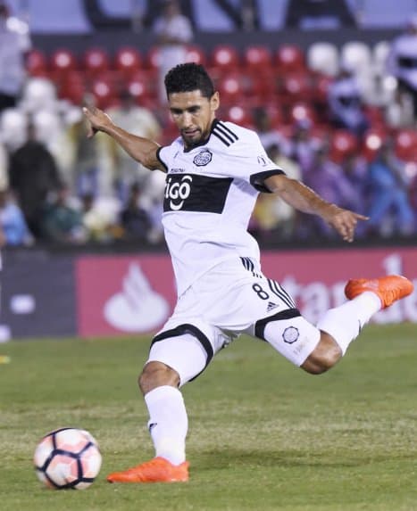 Libertad suma otro “olimpista”