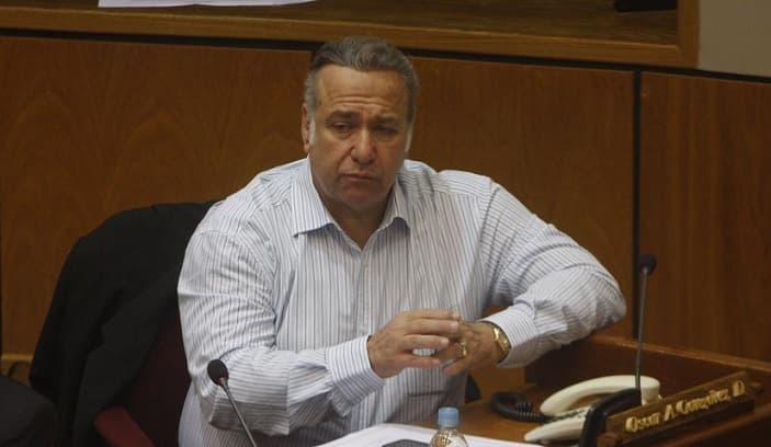 Histórico: Echan a González Daher del Senado