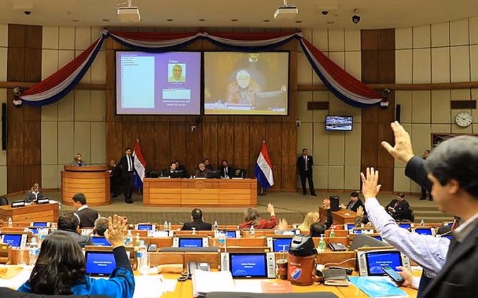 Jurará senador suplente en lugar de González Daher