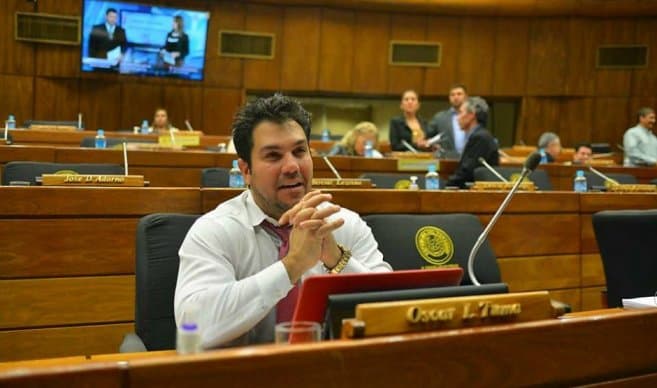 Tuma aclara que no fue nombrado como director de Itaipú