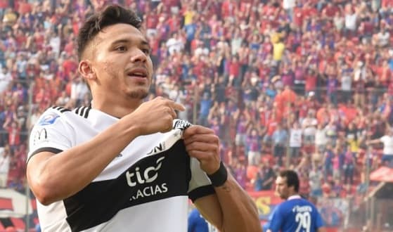 Dos mexicanos se disputan el pase del goleador franjeado