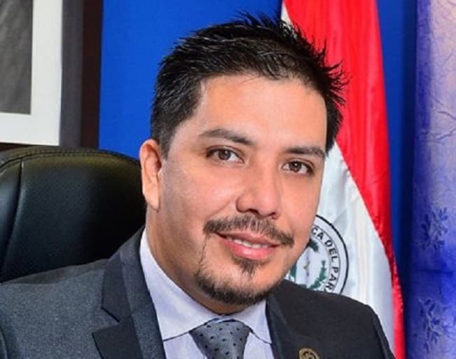 Plantean pérdida de investidura también para Portillo