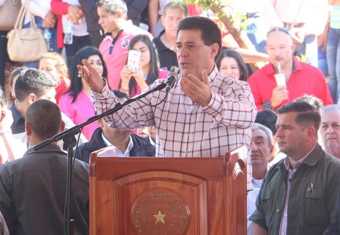 Deuda externa se duplicó durante mandato de Cartes, según datos