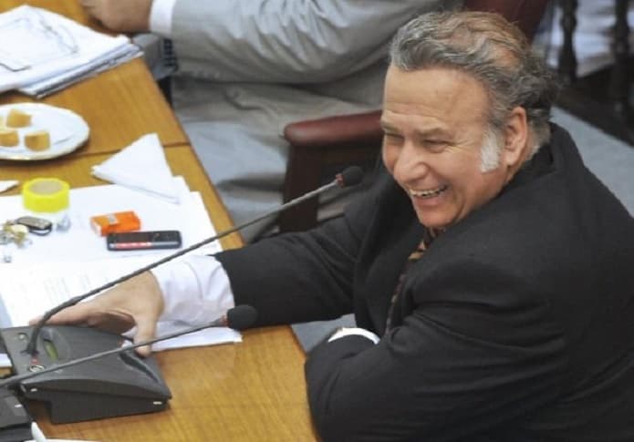 Colorados oficializan candidatura de González Daher