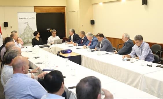 Contadores aconsejan a gremios no acordar con Hacienda sobre IRP