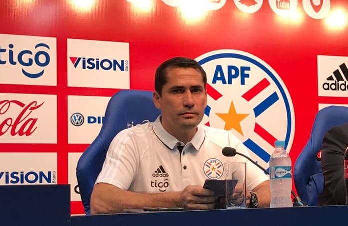 Morínigo interina la dirección técnica de la Albirroja