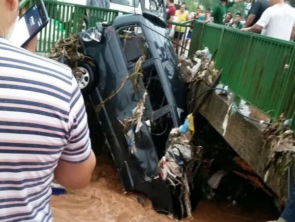 Video retrata desgracia ocasionada por raudal