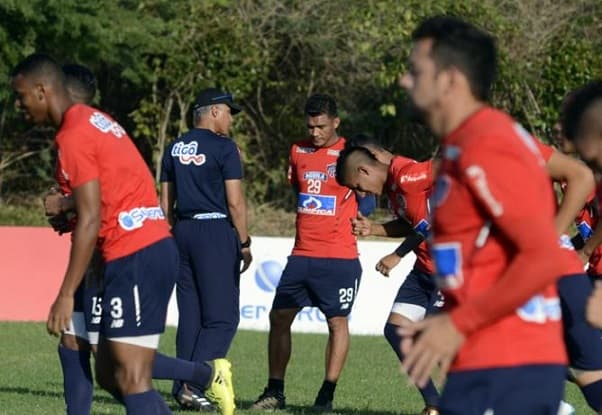 Junior medirá a Olimpia sin Teo Gutiérrez