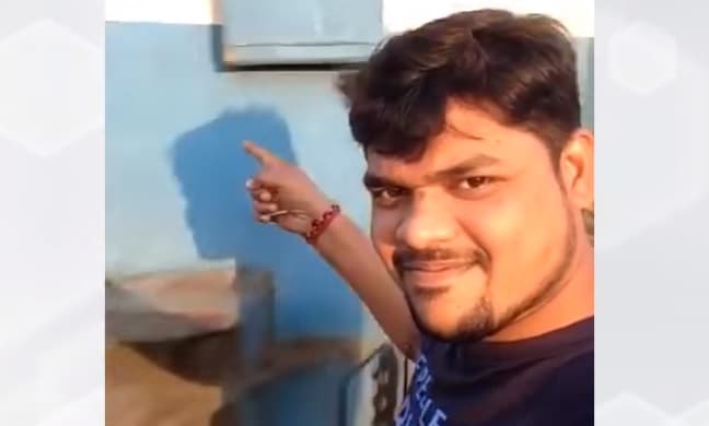 Fue arrollado por un tren cuando intentaba tomarse una selfie