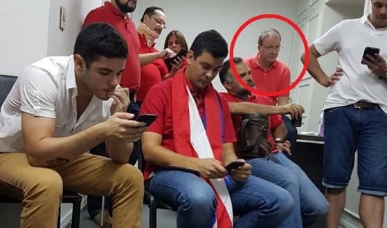 Presidente del BCP se atornilla al cargo