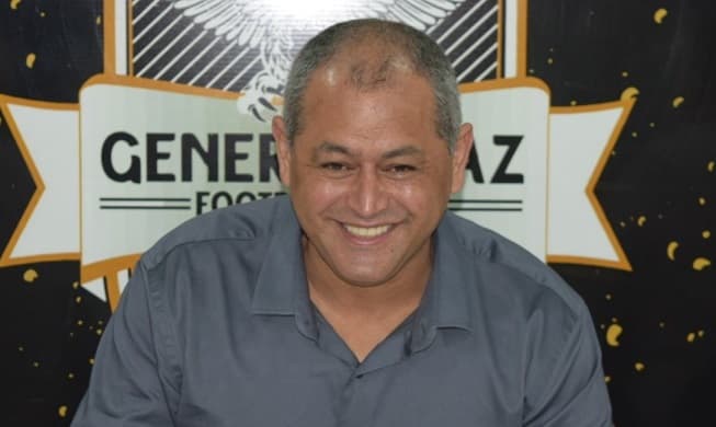 Chiqui firma con General Díaz